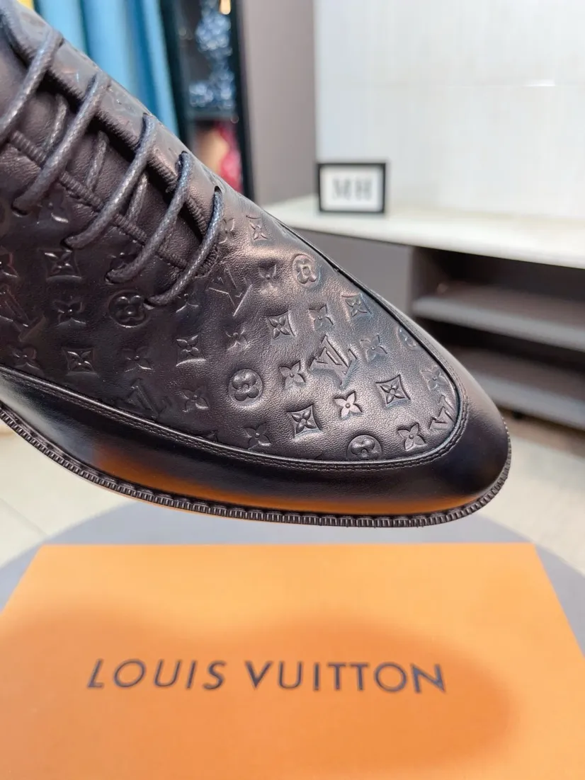 Men's shoes 💰540🌹🌹 [LV] Louis Vuitton's popular casual leather shoes 🎖Fashionable and elegant 🎖🎖Material: Original imported cowhide open edge beads, washed cowhide leather lining, original molded rubber outsole, high-end and classy, ​​elegant quality, instantly transforming into a handsome man ❤❤Standard\nNumber of sizes: 39-44, 38 45 46 customized